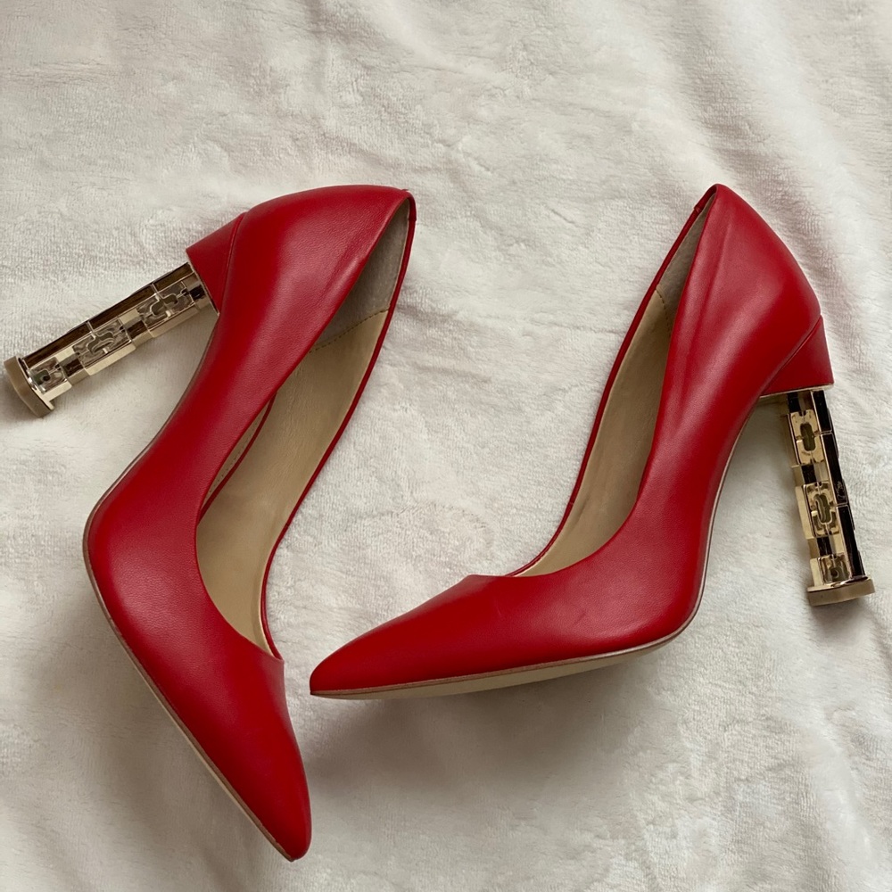 Brand New Katy Perry Red pumps w Gold chain detail